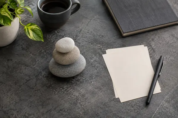 Ordenar las prioridades: foto gratis sin copyright de marketing y redes sociales