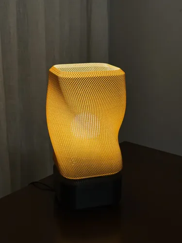 Velador Tipo Tejido Impreso 3D | Lámpara Mesa Cálida. CH Home. Chechu Studio