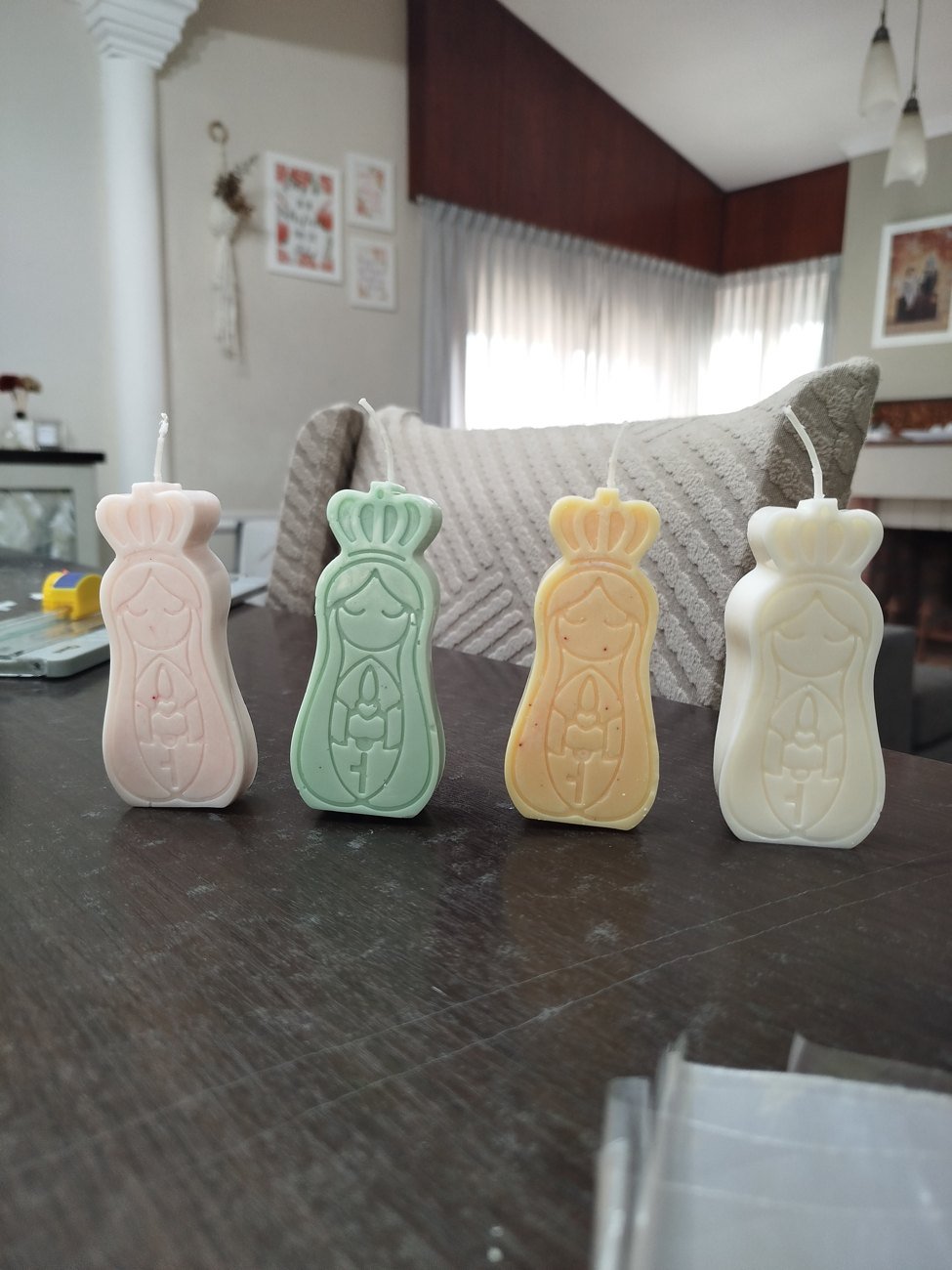 Figuras de la Virgen
