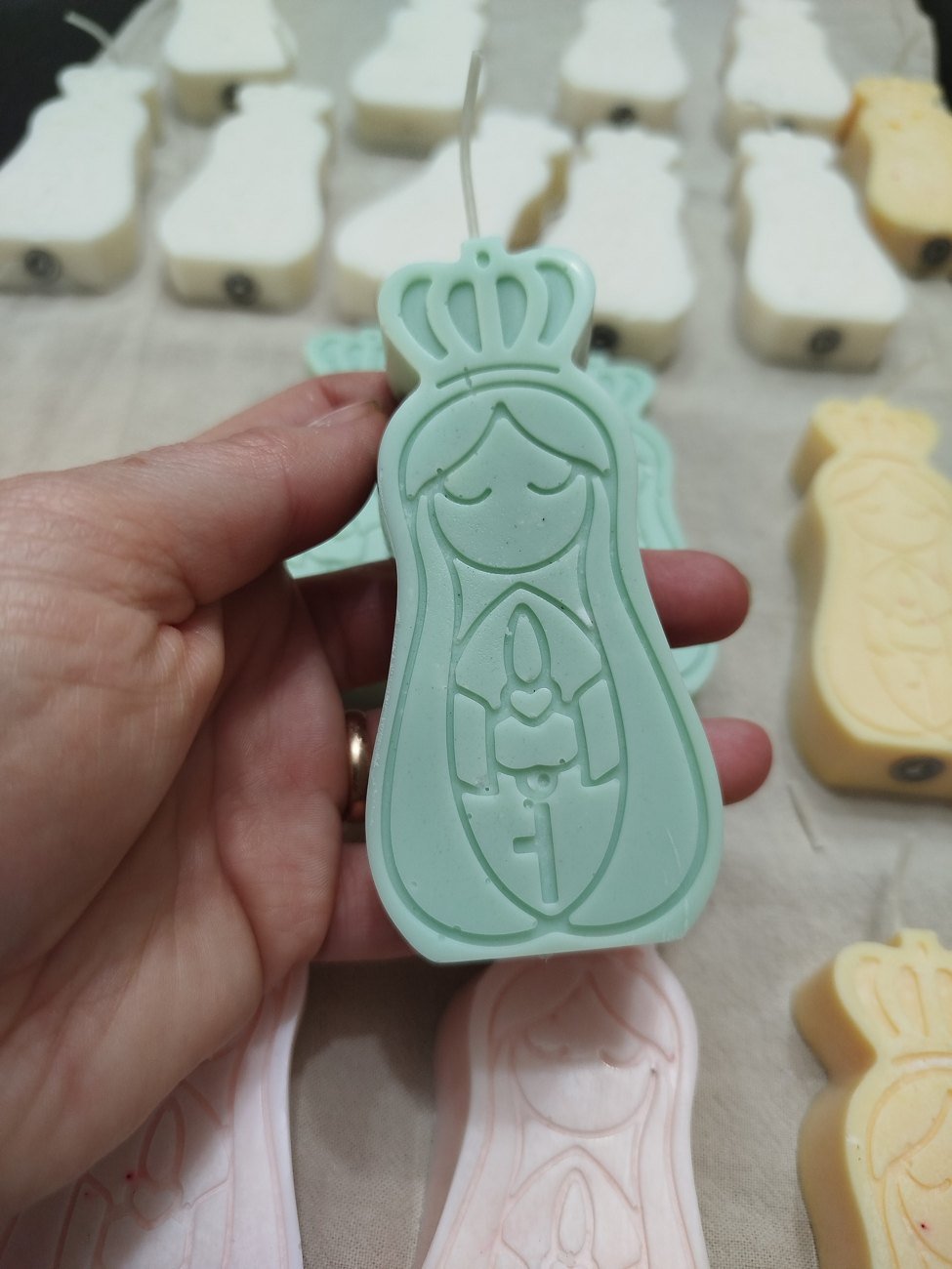 Figuras de la Virgen