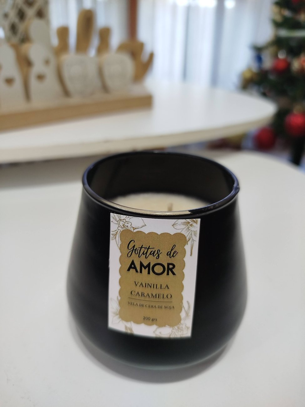 Vela en vaso negro